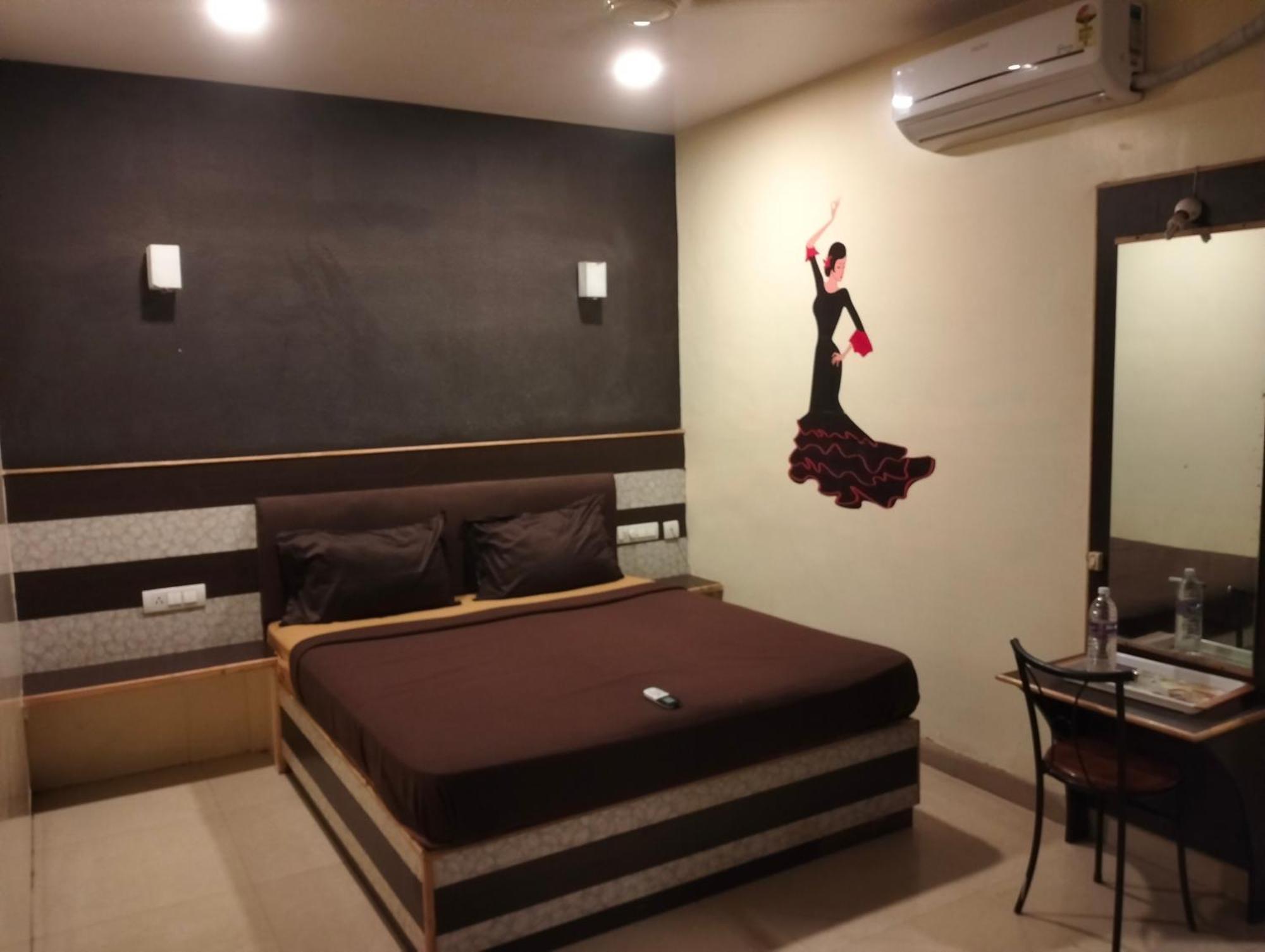 מדוראי Msp Grands Inn מראה חיצוני תמונה